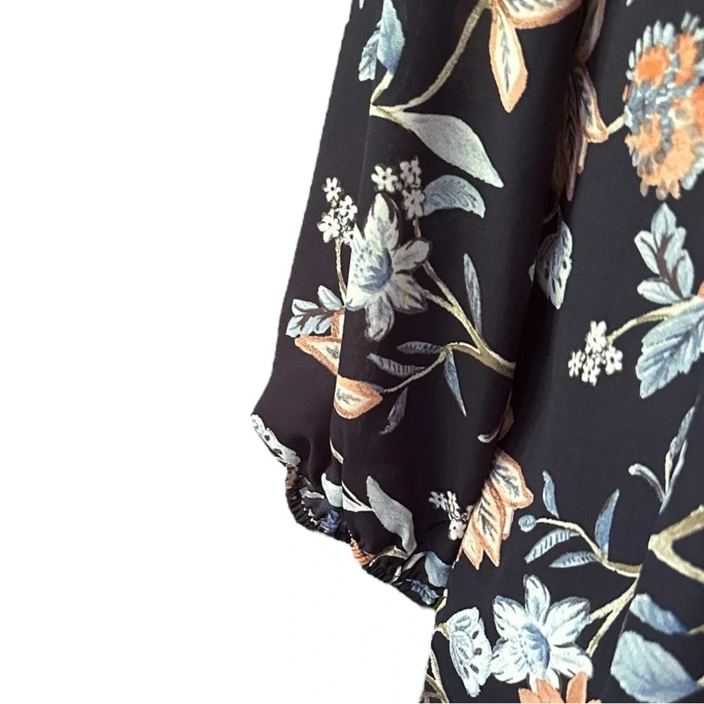 CeCe Floral navy Blouse brand new small MSRP69.00 - Picture 6 of 7